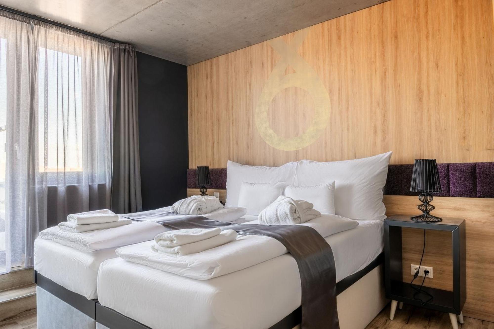 Onyx Luxury Budapest Ngoại thất bức ảnh