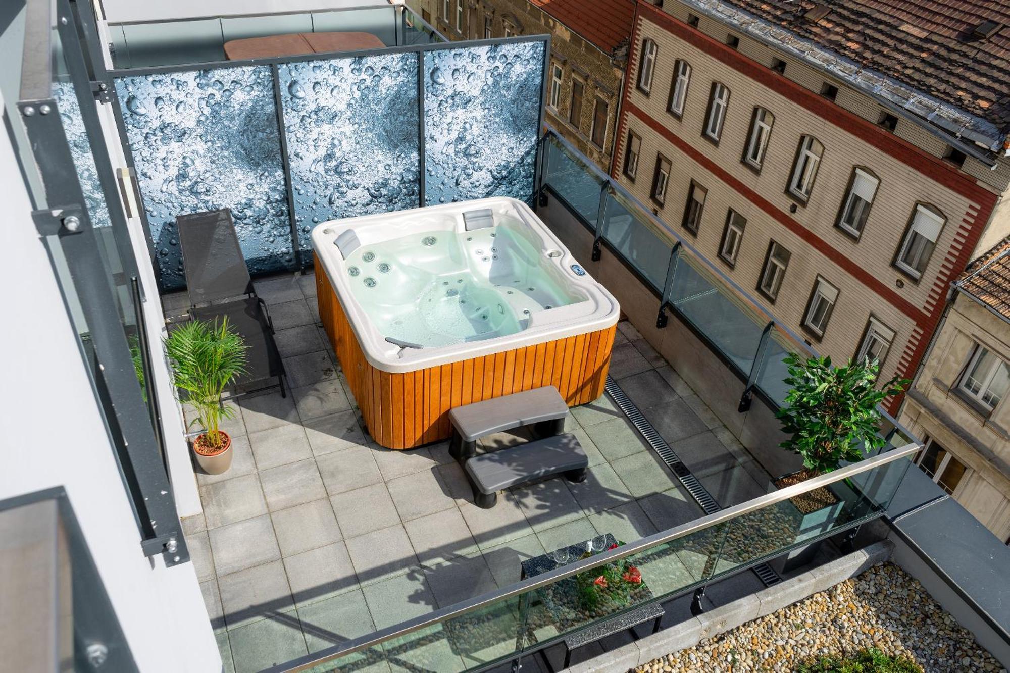 Onyx Luxury Budapest Ngoại thất bức ảnh