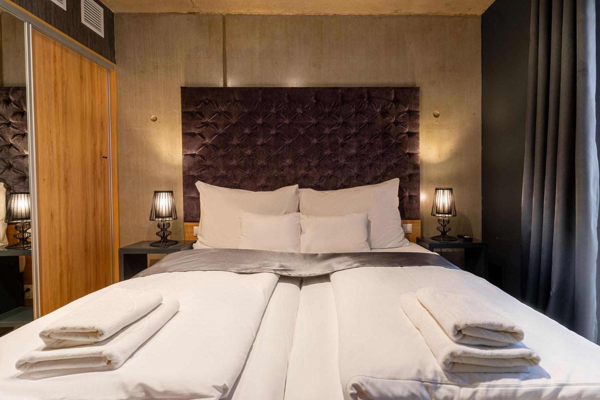 Onyx Luxury Budapest Ngoại thất bức ảnh