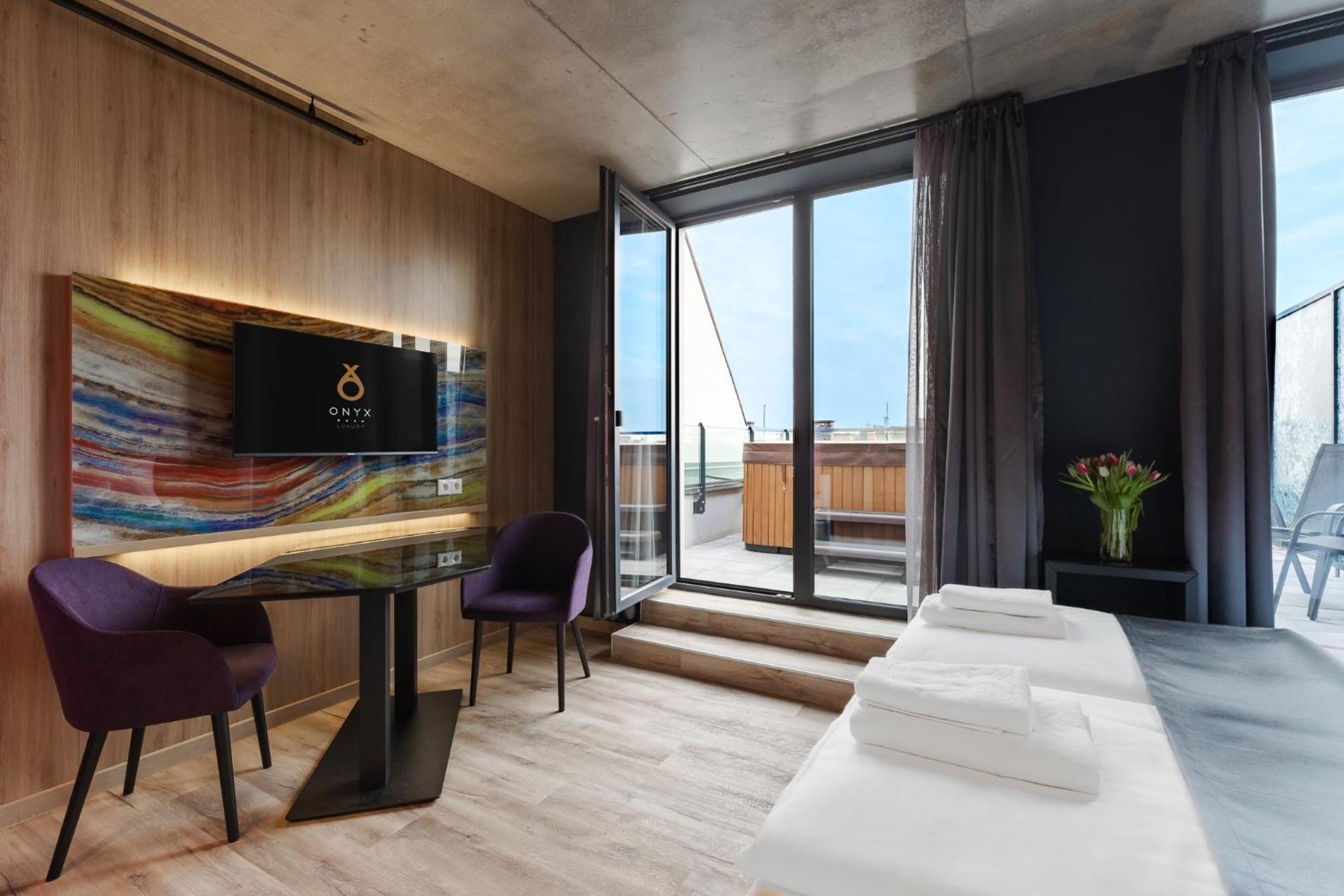 Onyx Luxury Budapest Ngoại thất bức ảnh